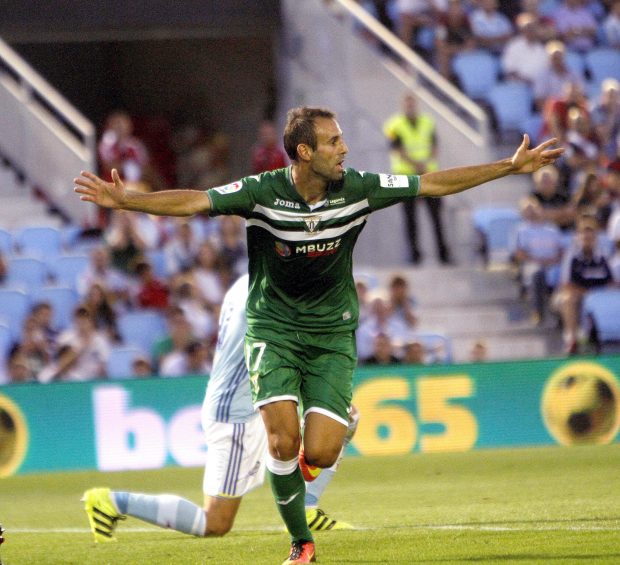 Sergio Díaz hizo historia al conseguir el primer gol del Leganés en Primera. (EFE)