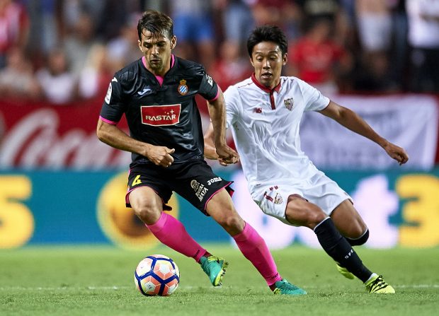 Víctor Sánchez en el encuentro ante el Sevilla. (Getty)